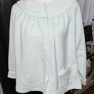 Bed Jacket Go Softly Light Blue Bed Jacket. NWOT. Pocket & snap front. Lg.